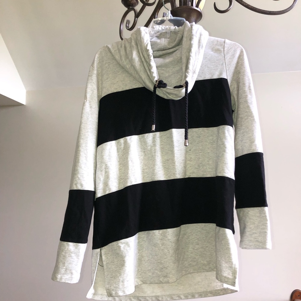 Long Neck Pullover/Hoodie
